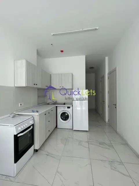 2 bedroom Apartment to rent in Gzira