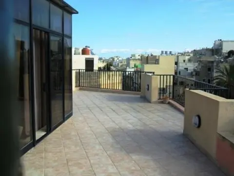 3 bedroom Penthouse to rent in St Julian's