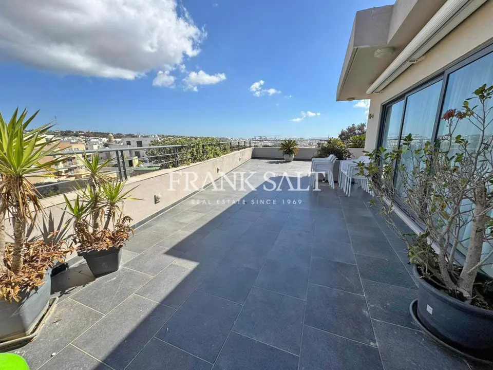 Lija, Furnished Duplex Apartment