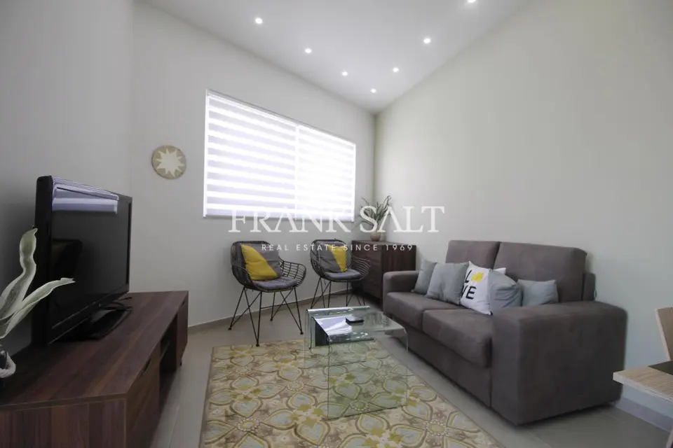 Gzira, Furnished Apartment