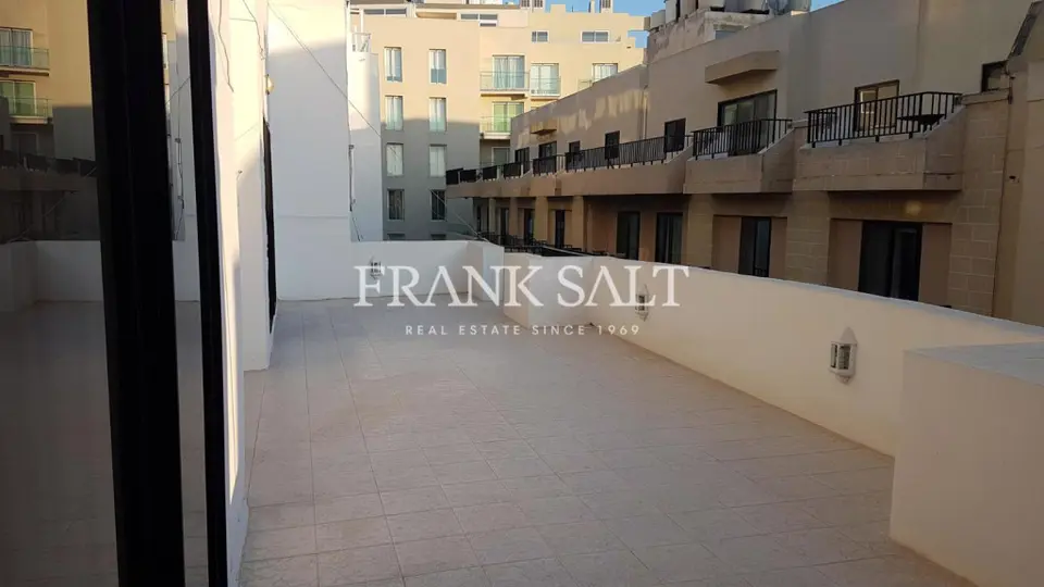 Sliema, Furnished Penthouse