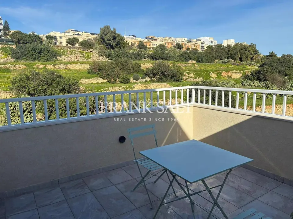 Msida studio Penthouse