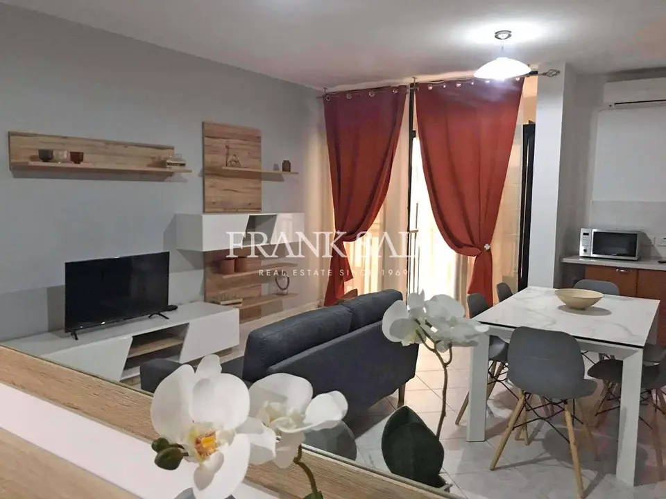 Gzira, Furnished Apartment