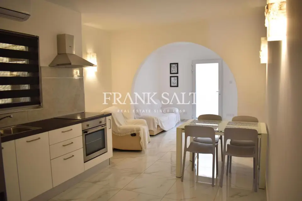 Bugibba, Furnished Maisonette