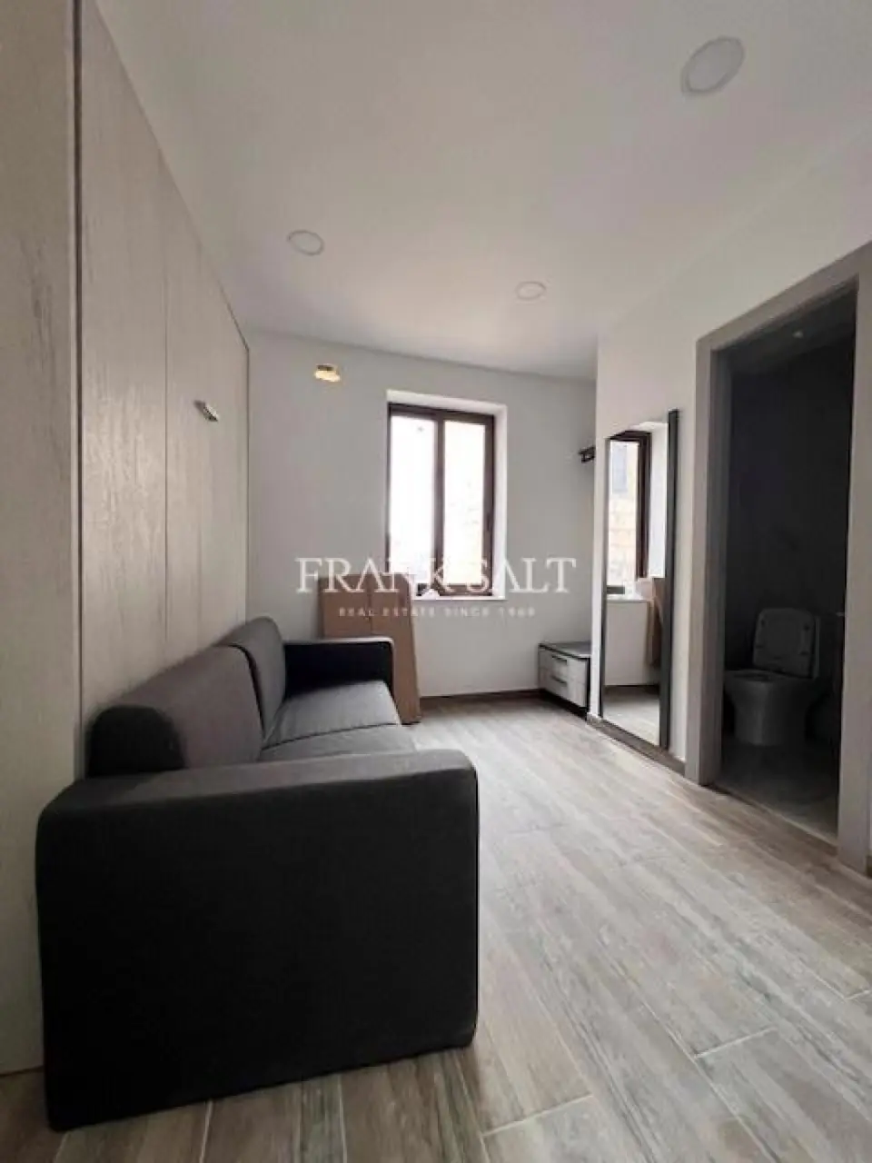 Cospicua, Furnished Townhouse