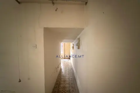 1 Bedroom Maisonette For Sale in Gzira