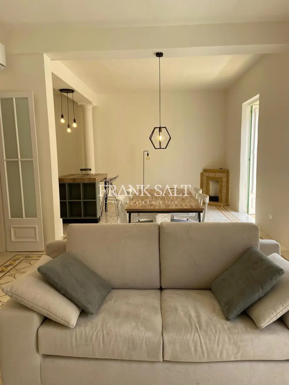 St Julians, Apartment
