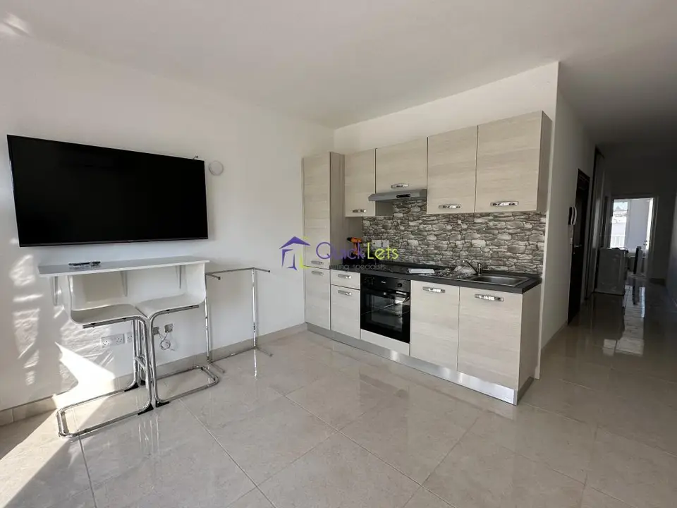 1 bedroom Penthouse to rent in St. Julians