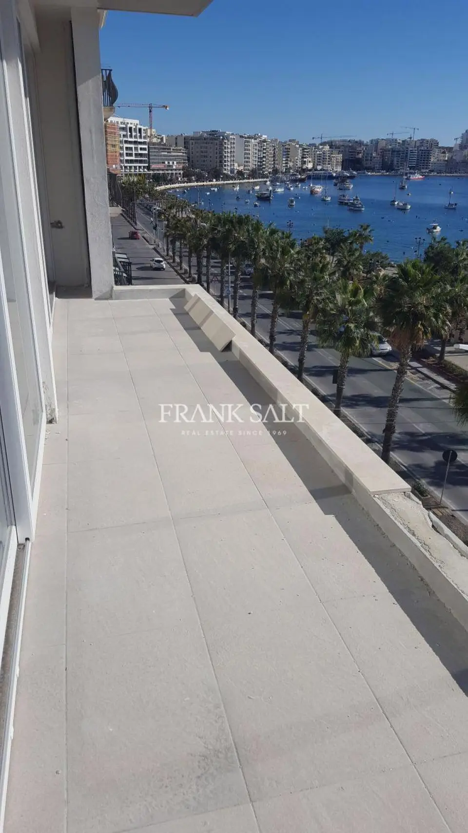 Gzira, Furnished Apartment