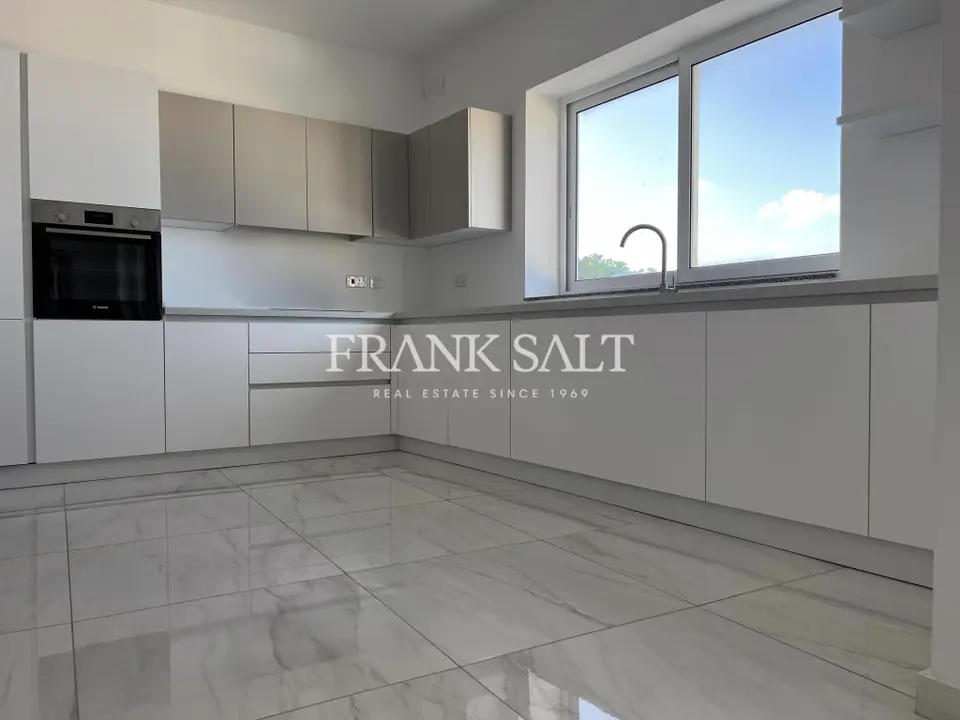 Tarxien, Furnished Apartment