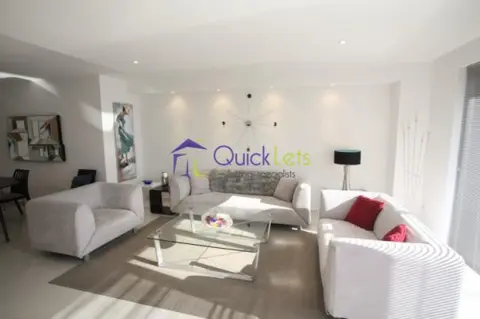 2 bedroom Penthouse to rent in Swieqi