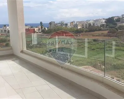 3 bedroom Apartment to rent in Bahar Ic-Caghaq
