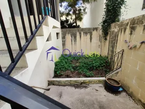 3 bedroom Maisonette to rent in St. Julians