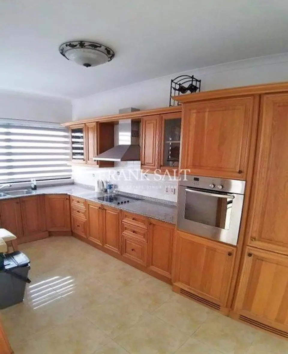 Bugibba, Furnished Apartment