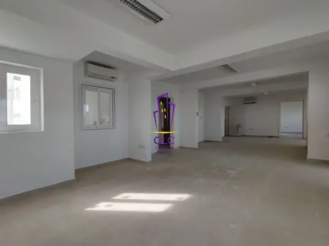 Office to rent in San Gwann