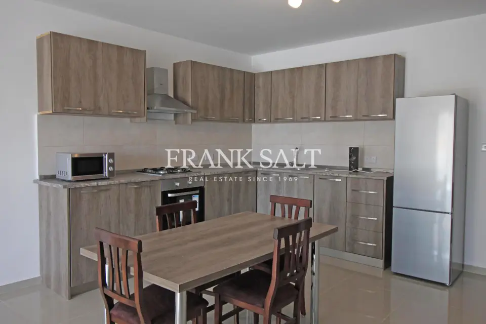 Pembroke, Furnished Apartment
