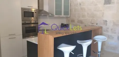 2 bedroom Farmhouse to rent in Qormi