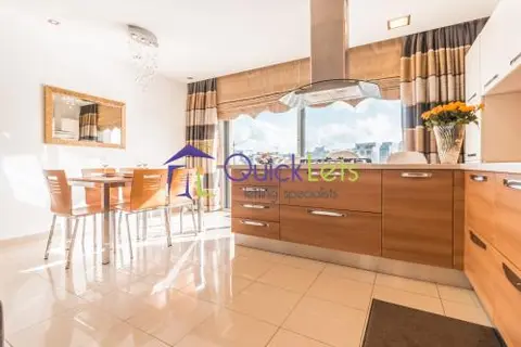 2 bedroom Penthouse to rent in St. Julians
