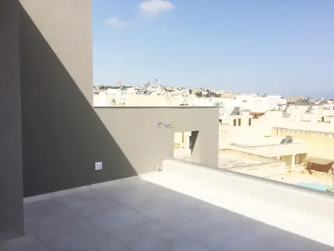 2 bedroom Penthouse to rent in Swieqi