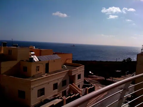 Apartment with Sea Views