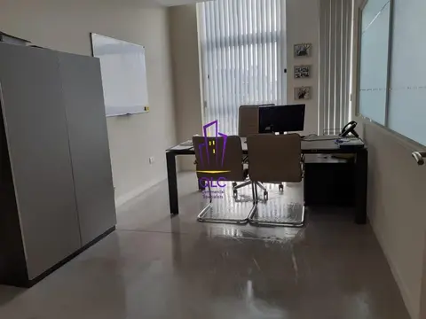 Office to rent in Mosta