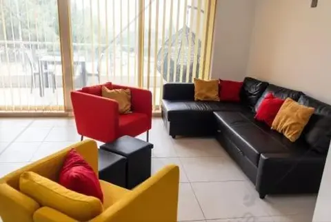 3 Bedroom Apartment For Sale in Qawra