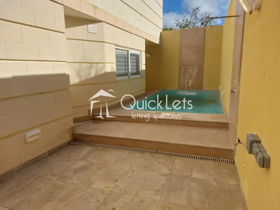 2 bedroom Maisonette to rent in Rabat