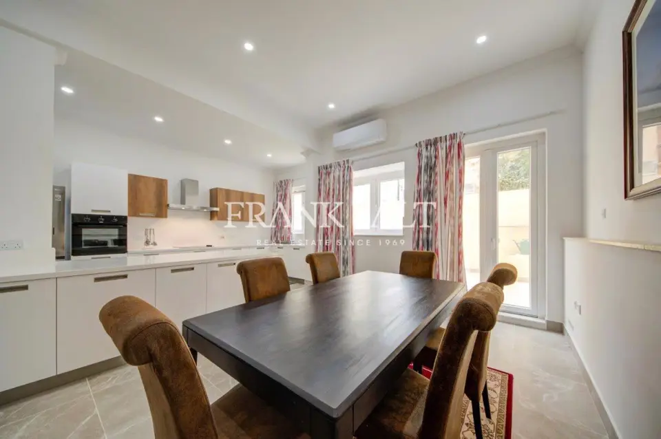 Sliema, Townhouse
