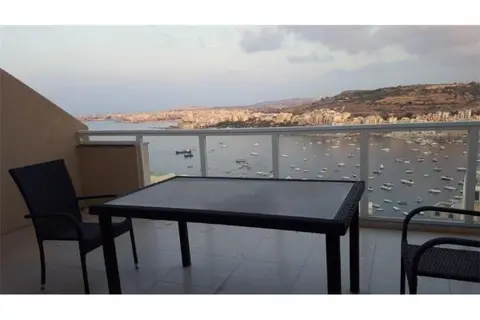 2 bedroom Penthouse to rent in Xemxija