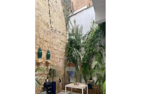 2 Bedroom Maisonette For Sale in Qormi
