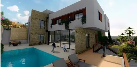 4 Bedroom Villa For Sale in Madliena