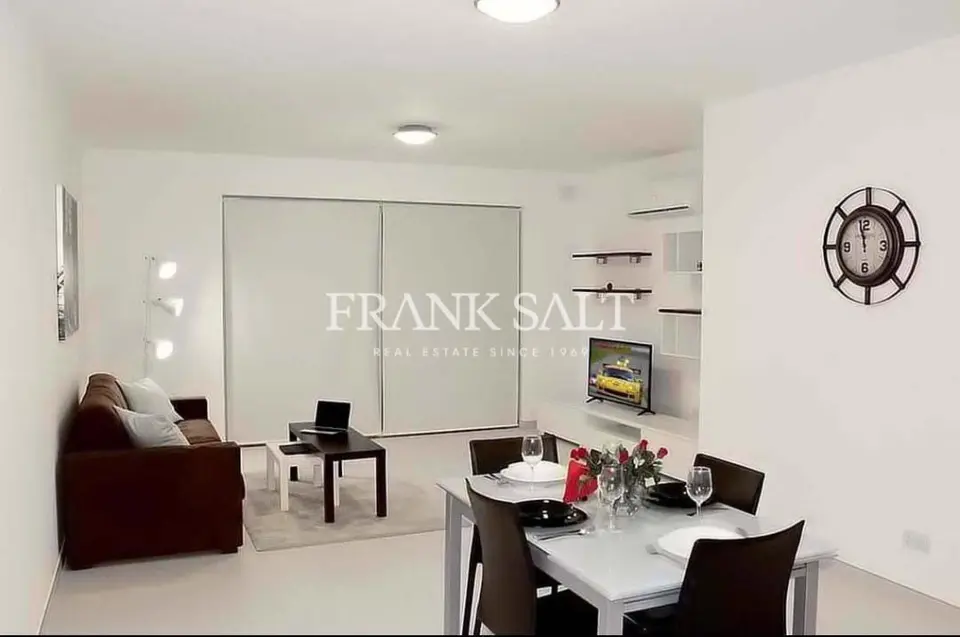 Qawra, Furnished Apartment