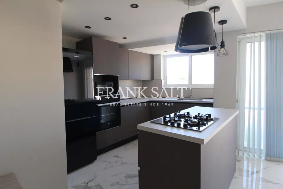Victoria, Furnished Apartment