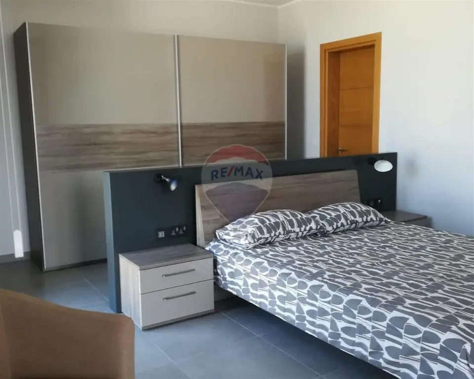 2 bedroom Apartment to rent in St Julian's