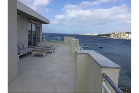 2 bedroom Penthouse to rent in Xemxija