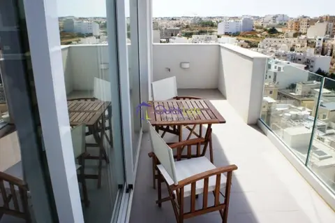 3 bedroom Penthouse to rent in St. Julians