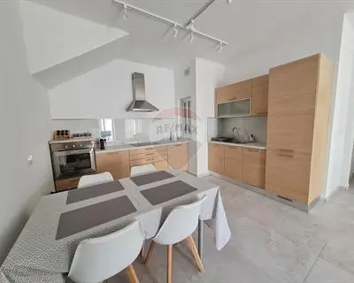 2 bedroom Apartment to rent in Ta' Xbiex