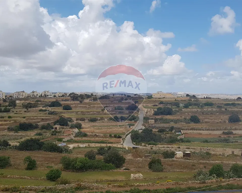 3 bedroom Apartment to rent in Gharghur