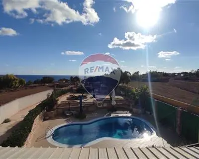 4 bedroom Farmhouse for sale in Xghajra