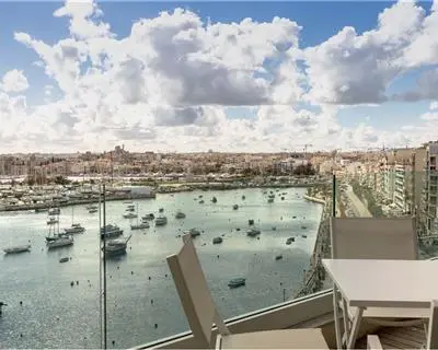 2 bedroom Apartment to rent in Sliema