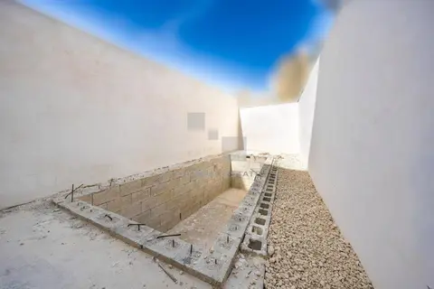 3 Bedroom Terraced House For Sale in Pieta