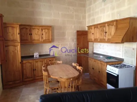 2 bedroom House of Character to rent in Qormi