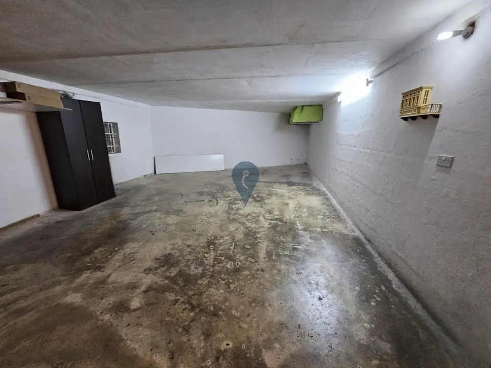 Garage/Parking Space for sale in Lija