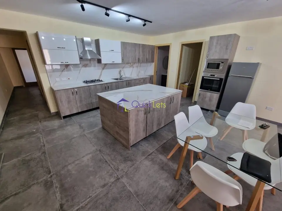 3 bedroom Apartment to rent in San Gwann