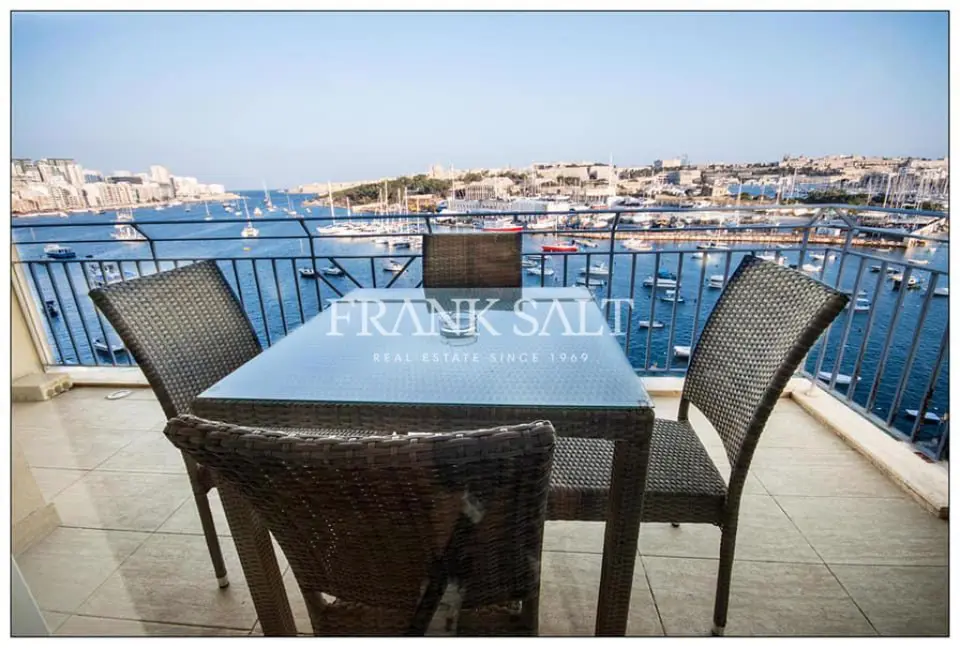 Gzira, Furnished Apartment