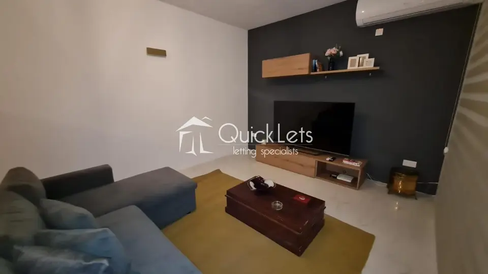 2 bedroom Penthouse to rent in Swieqi