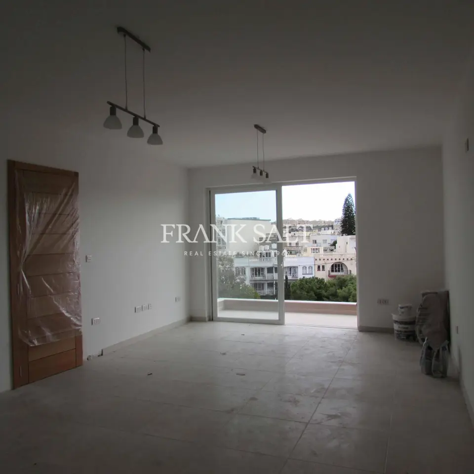 Swieqi, Furnished Apartment