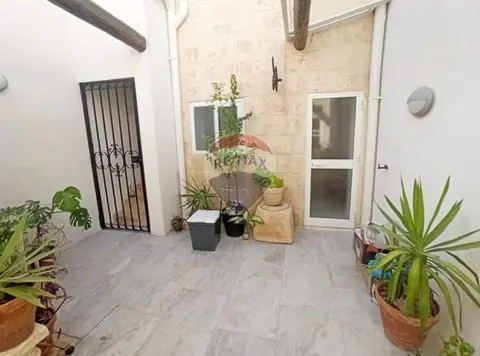2 bedroom House of Character to rent in Zurrieq