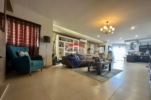 3 Bedroom Apartment For Sale in Ghaxaq