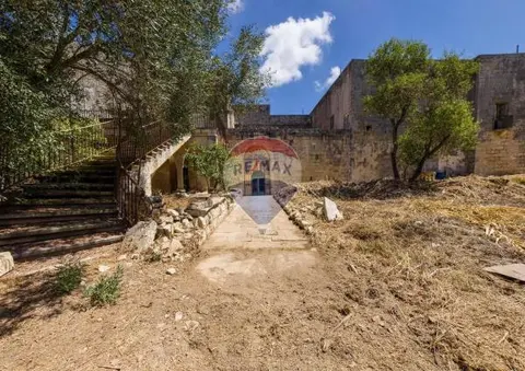 7 bedroom Palazzo for sale in Zebbug